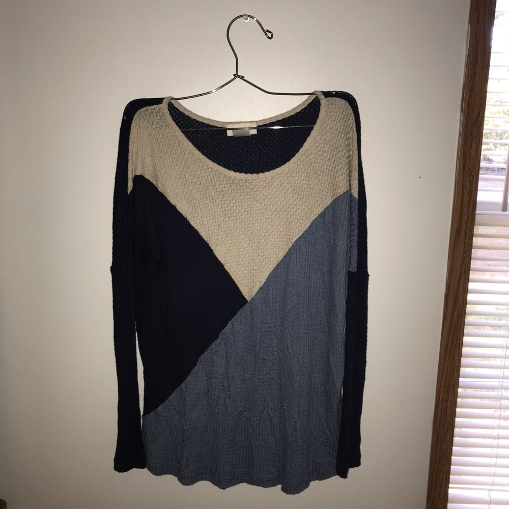 Navy blue B.E.Stage sweater